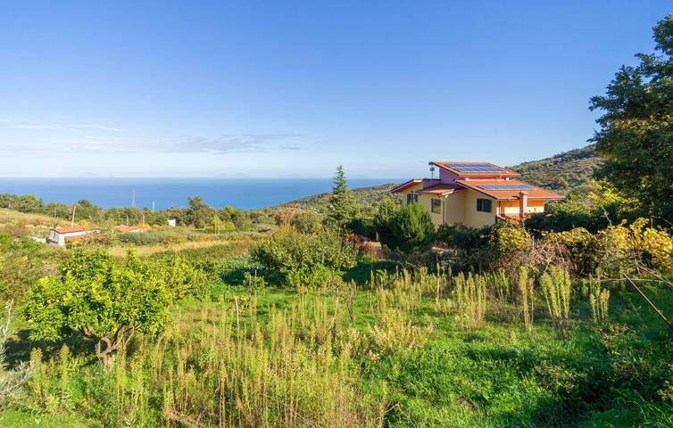 Casa de férias para 9 pessoas, com terraço e jardim e ainda piscina - 1