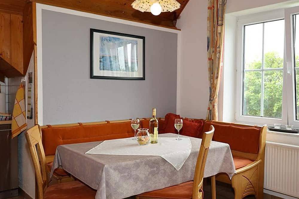 Ganze Wohnung, 4-Bett-Ferienwohnung Dusche/Wc - Ferienwohnungen Heck in Habscheid, Eifelkreis Bitburg-Prüm