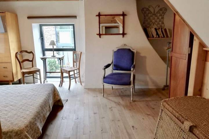 Location de vacances pour 8 personnes, avec jardin à Domaize - 4