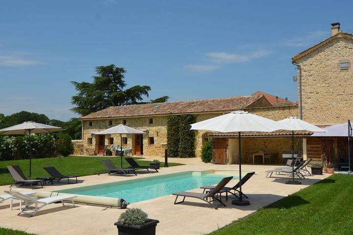 Villa pour 6 personnes, avec jardin et piscine