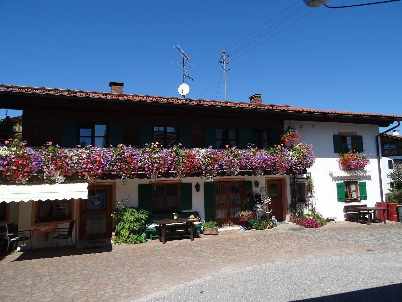 Ganze Ferienwohnung, Ferienwohnung für 5 Personen mit Garten in Bad Bayersoien, Bayerische Alpen