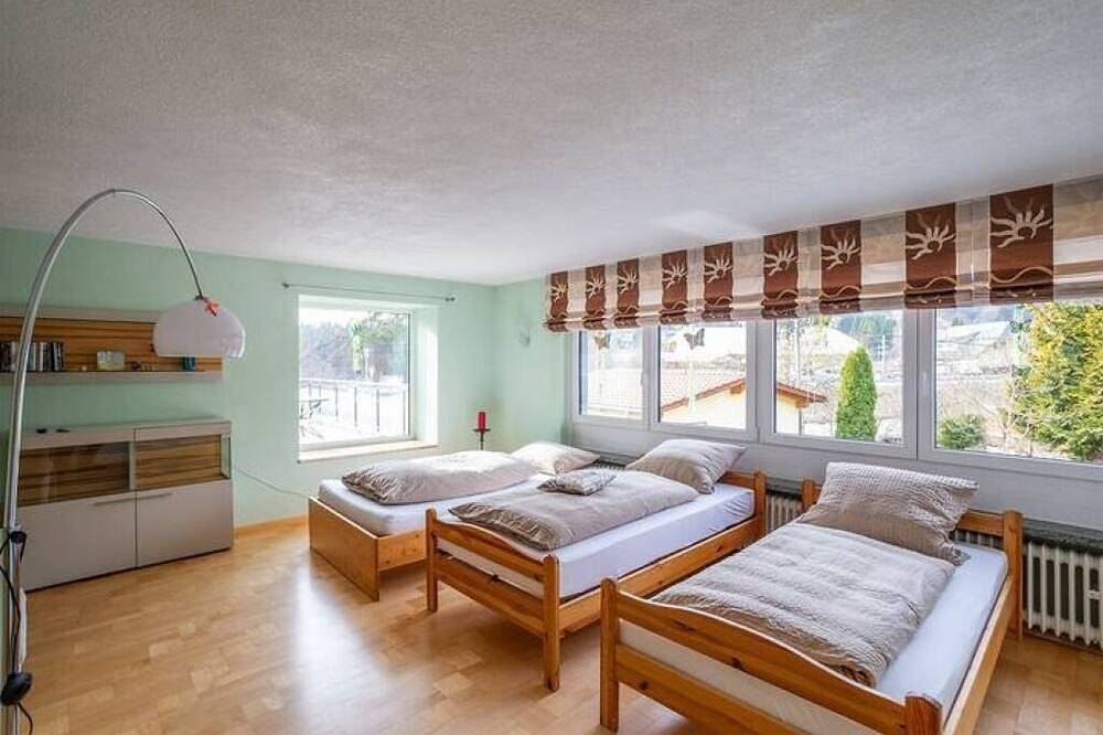 Geheel appartement, Vacation apartment with terrace in Feldberg (Schwarzwald), Feldberg