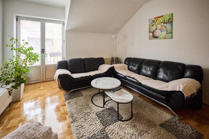 Gîte pour 5 personnes, avec vue et balcon, animaux acceptés à Novi Sad - 2