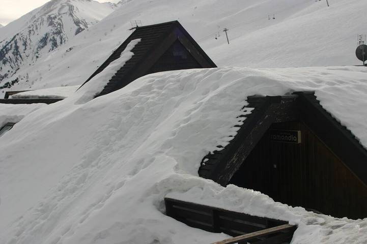 Location de vacances pour 4 personnes, avec piscine et terrasse dans Piau-Engaly