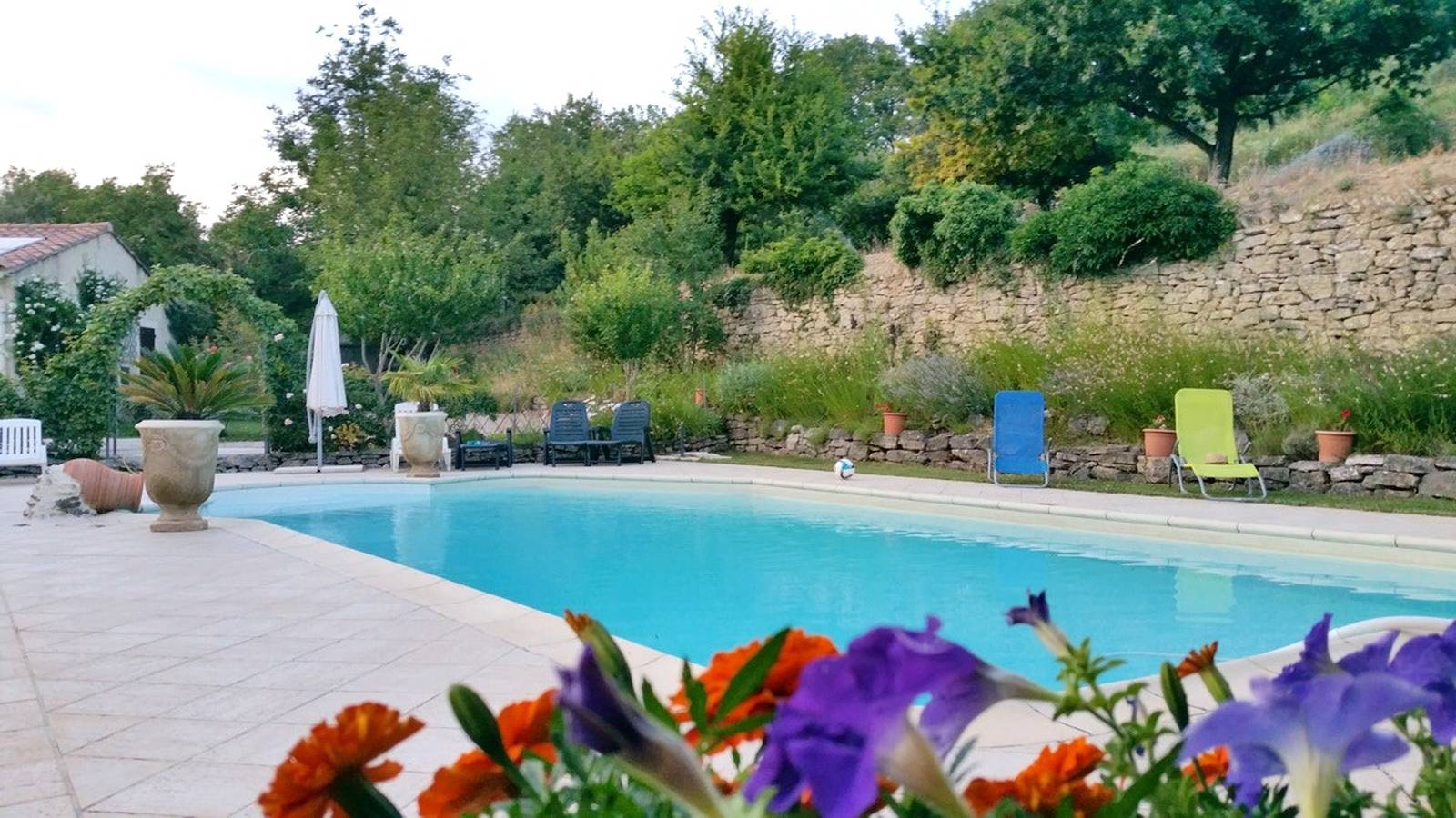 Villa encantadora en Malaucène con piscina privada in Malaucène, Parque natural regional del Mont Ventoux