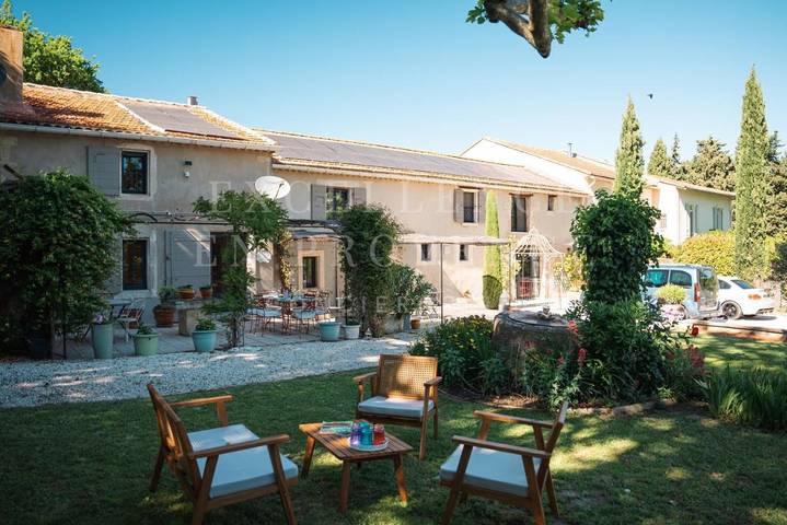 Chalet para 10 personas, con Terraza y Jardín además de Piscina y Vistas en Noves
