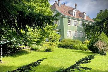 Gîte pour 8 personnes, avec jardin ainsi que sauna et terrasse dans Parc De Wesserling Ecomusee Textile Husseren Wesserling