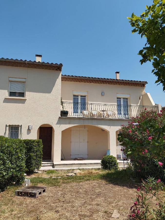 Location de vacances pour 6 personnes, avec jardin et balcon à Coursan - 2
