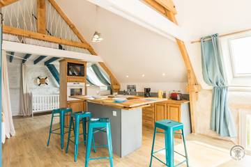 Gîte pour 2 personnes, avec jardin à Lingreville