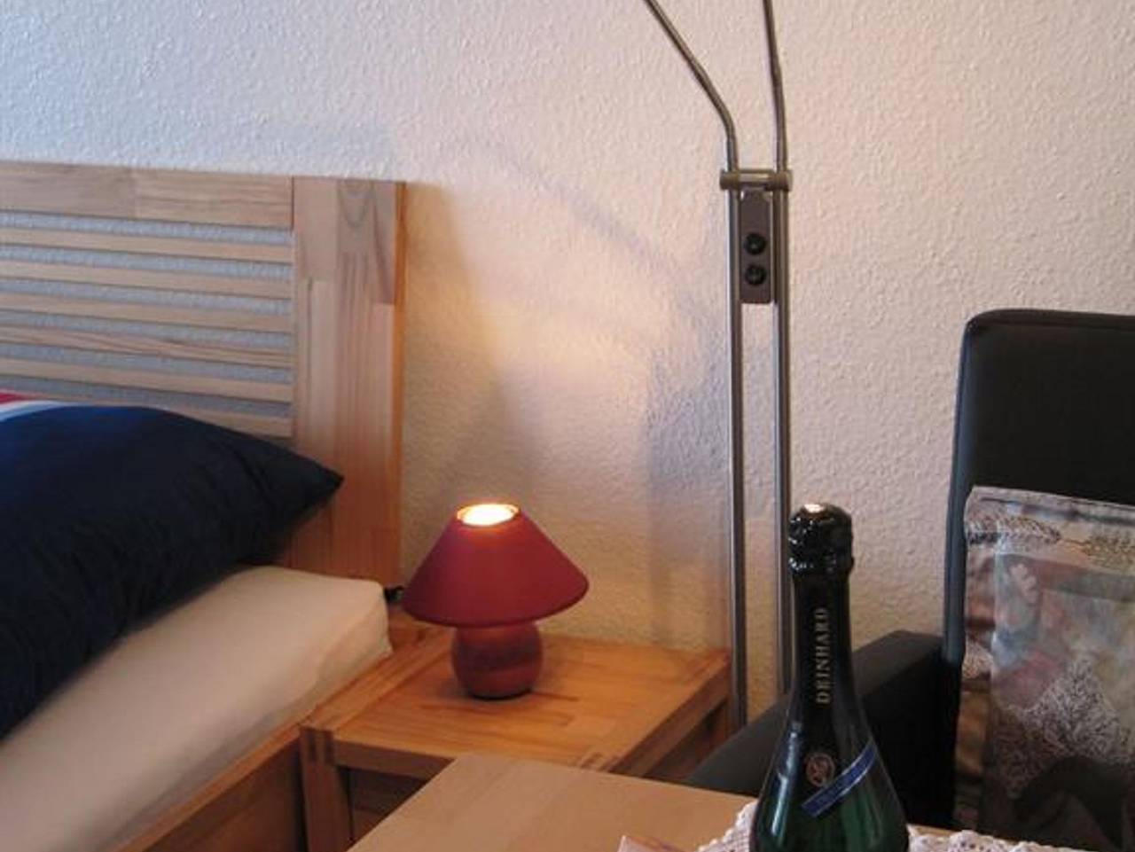 Ganze Ferienwohnung, Ferienwohnung Schlosser - Appartement 611, Dusche, Wc, Wohn-/Schlafraum in Kieler Förde, Kiel