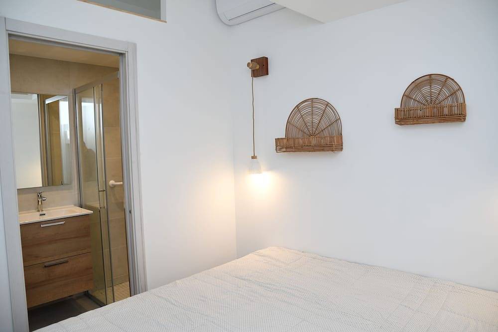 Waterfront fisherman's cottage on the beach of Bonne Terrasse in Pampelonne, Ramatuelle