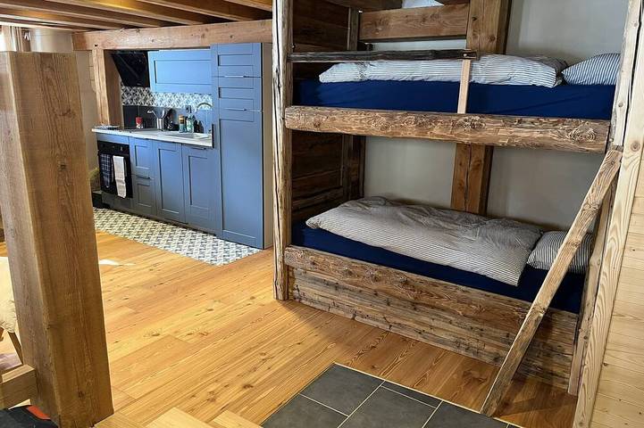 Ganze Wohnung, Newly renovated apartment with sauna in St Véran. in Saint-Véran, Queyras