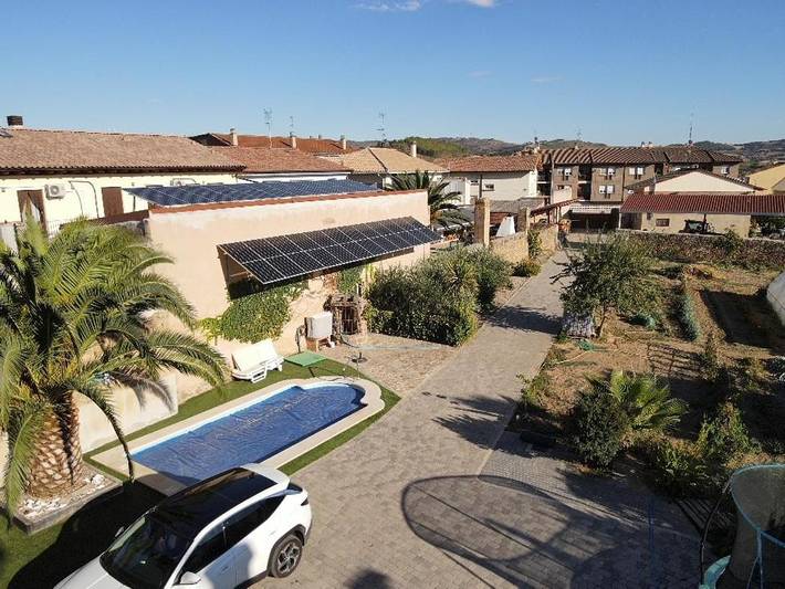 Casa para 6 personas, con jardín además de vistas y piscina en Navarra