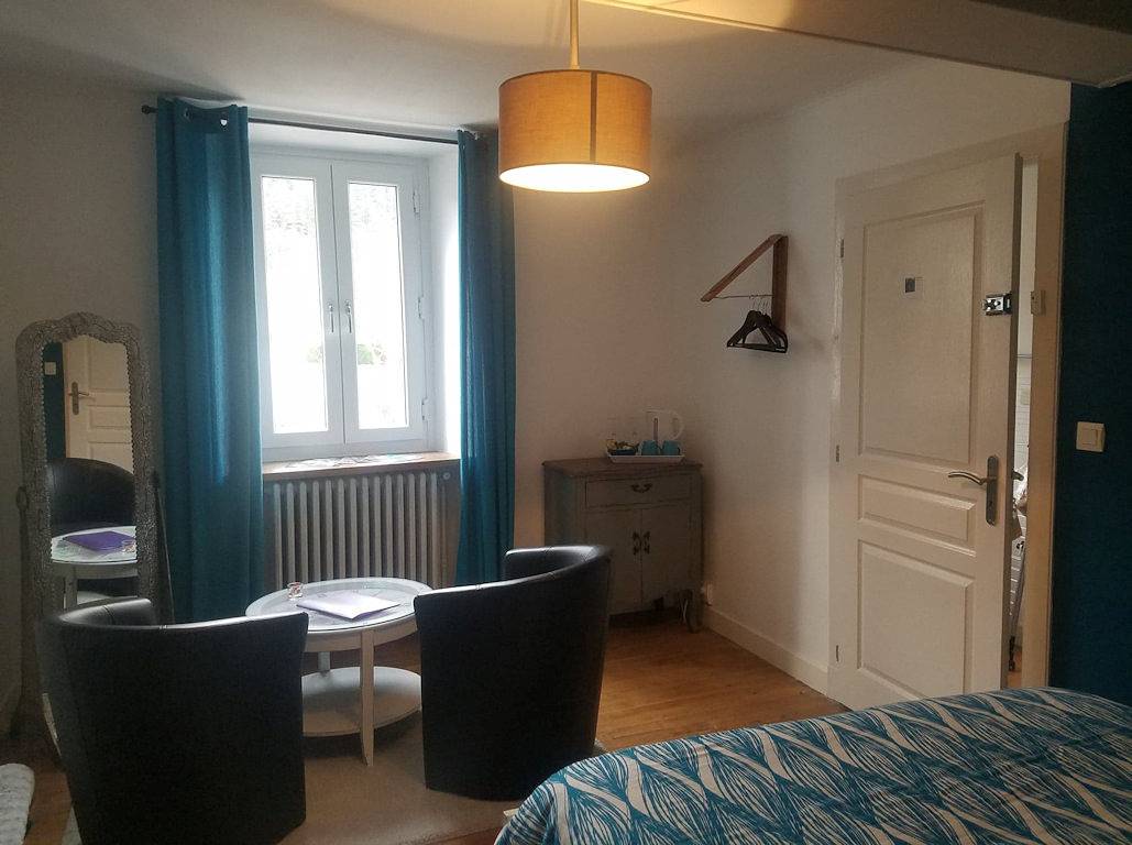 Echappée Chambres d'hôtes Axat Pays Cathare - Chambre bleue in Axat, Parc naturel régional Corbières-Fenouillèdes