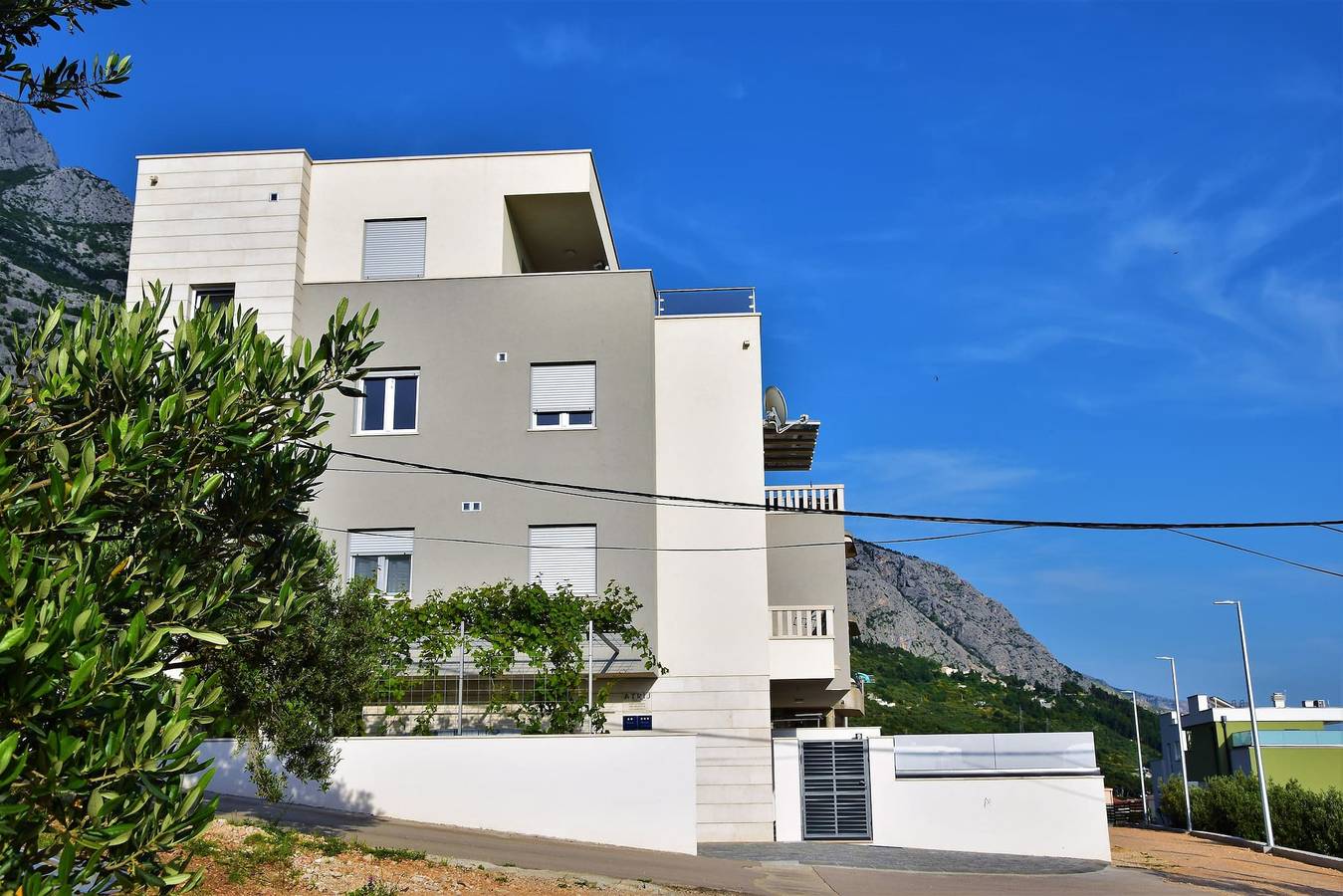 Ganze Wohnung,  Adria View, Apartment Dado, mit Pool in Makarska, Makarska Riviera