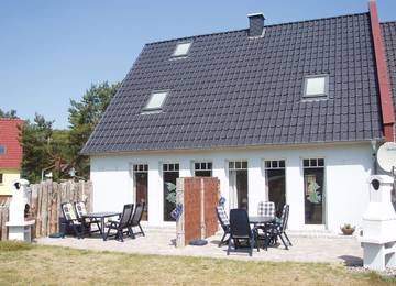 Ferienhaus für 5 Personen, mit Terrasse und Garten sowie Whirlpool und Sauna an der Ostsee