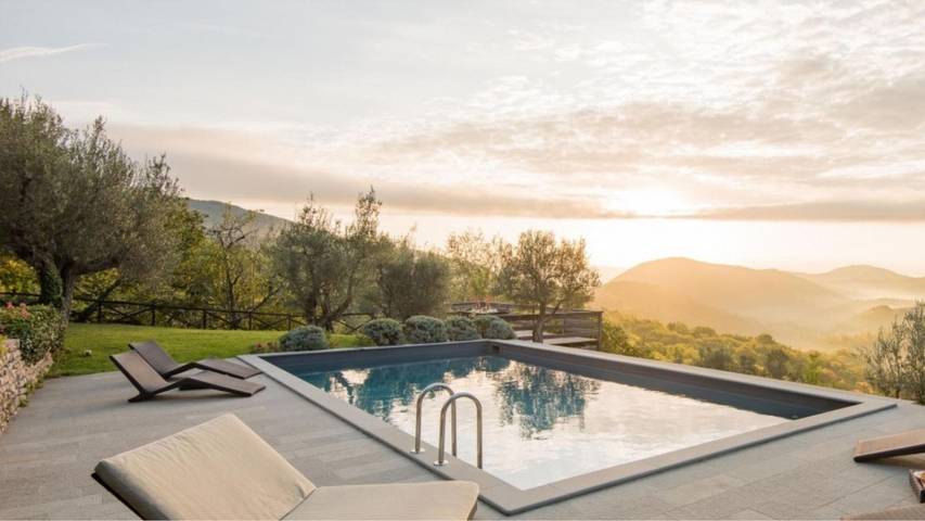 Villa con piscina per 8 persone, con Terrazza e Giardino nonché Panorama a Perugia