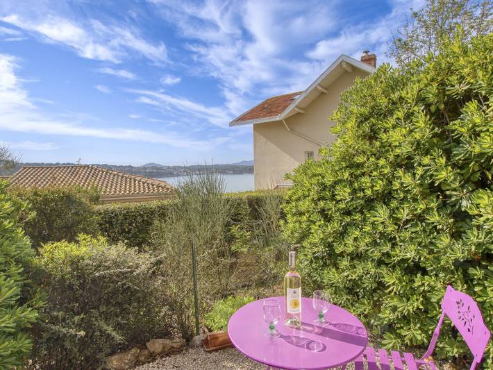 Gîte pour 2 personnes, avec Terrasse et Jardin à Bandol