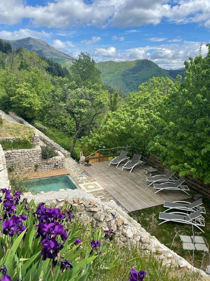 Maison de vacances pour 6 personnes, avec vue ainsi que piscine et jardin, animaux acceptés