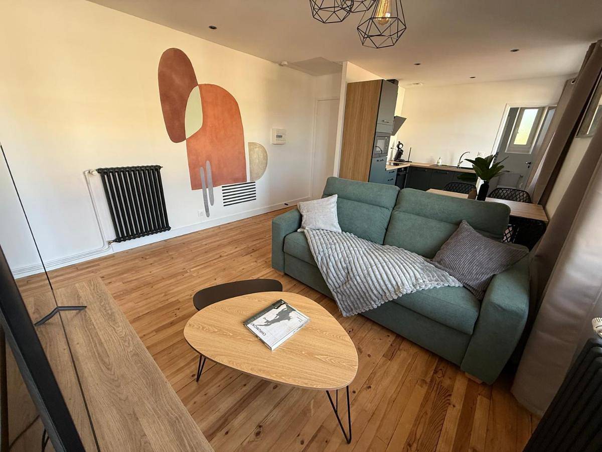 Appartement entier, One-Bedroom Apartment in Chaumont, Haute-Marne