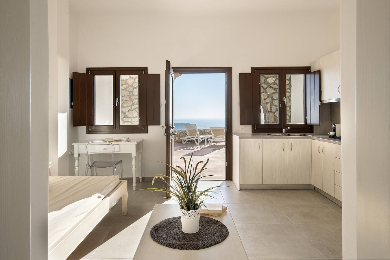 Landhaus 'Elegante Villa mit privatem Pool', Wlan und Klimaanlage in Santorin