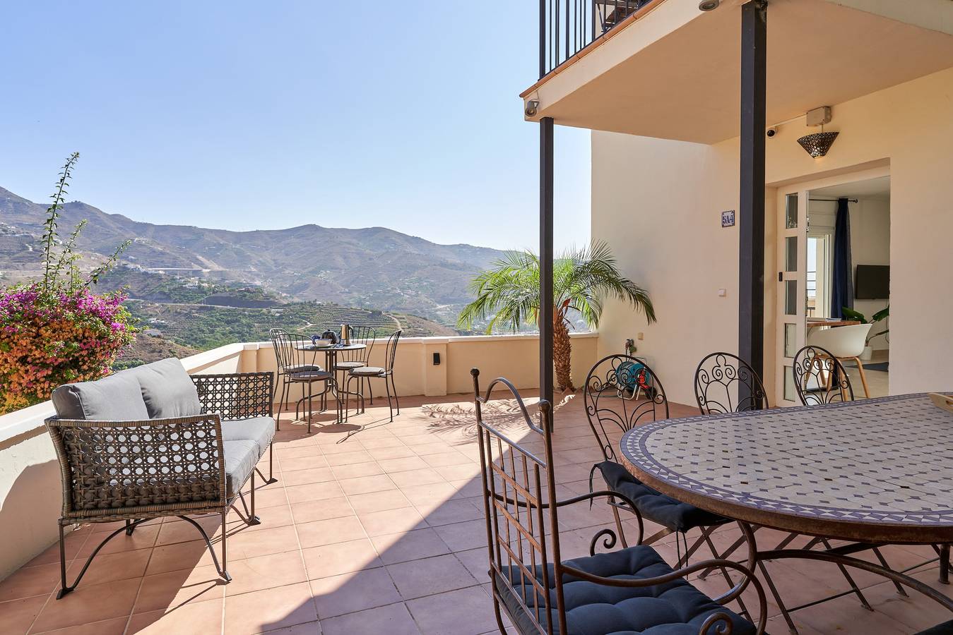 Vakantiehuis 'Casa Palmeras' met zeezicht, wifi en airconditioning in Fuentes de Almunecar, Almuñecar
