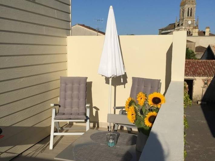 Gîte en plein bourg avec terrasse ensoleillée, vélos à disposition et parking – proche thalasso et plages in Talmont-Saint-Hilaire, Vendée