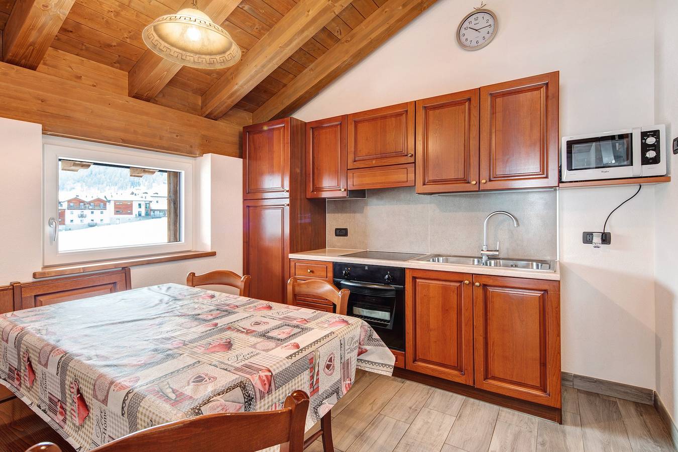 Appartement entier, Appartement "Casa Nicoletta hiver" près des remontées mécaniques avec vue sur les montagnes in Livigno (Town), Livigno