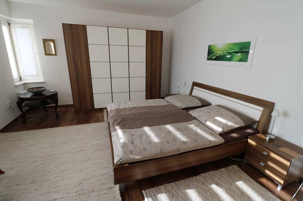 Ganze Wohnung, Ferienwohnung in Stavenhagen - Ferienwohnung in Stavenhagen, Mecklenburgische Seenplatte