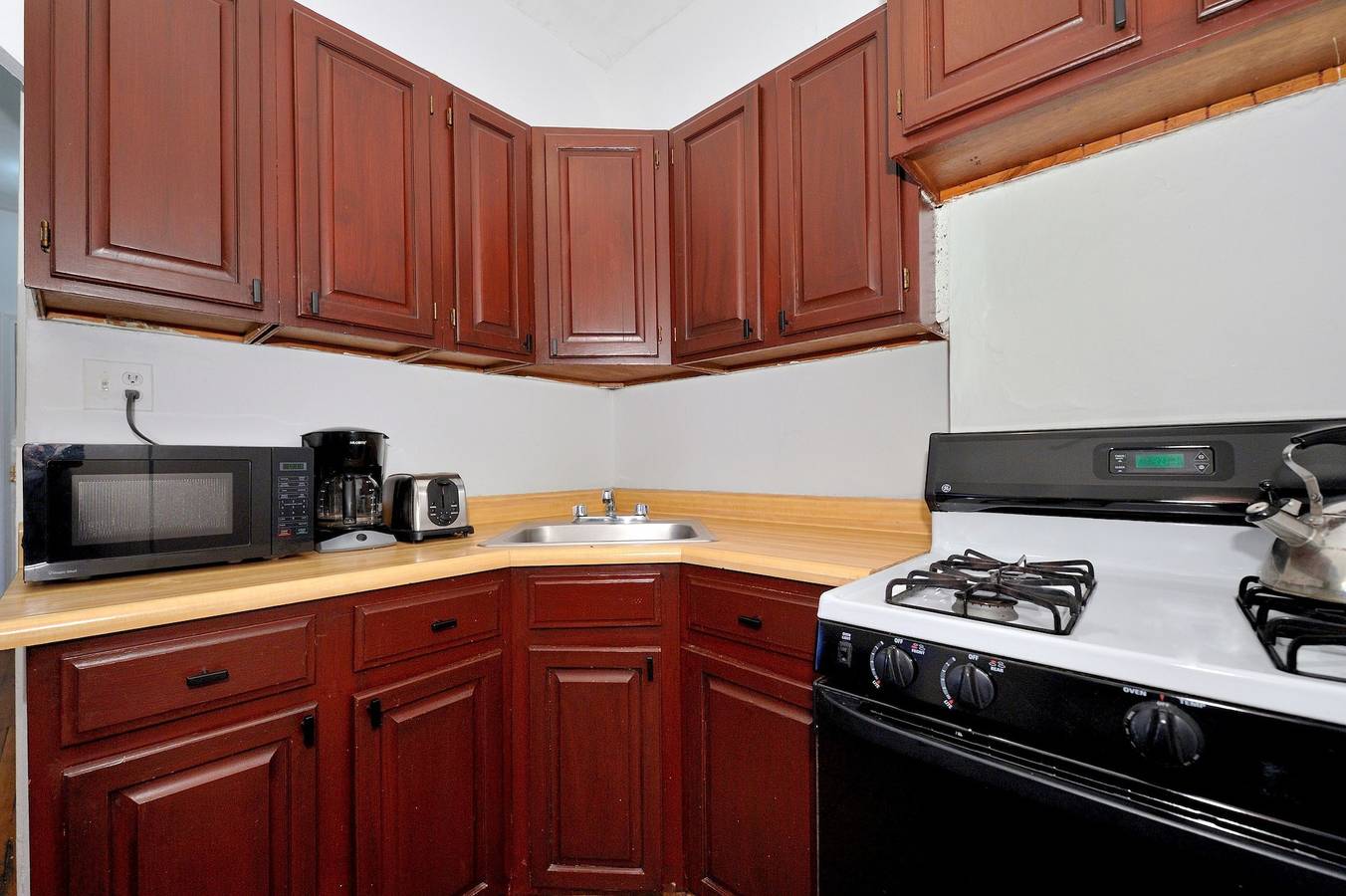 Entire apartment, Midtown West Furnished 3 Bedroom Apartment in Manhattan, New York City