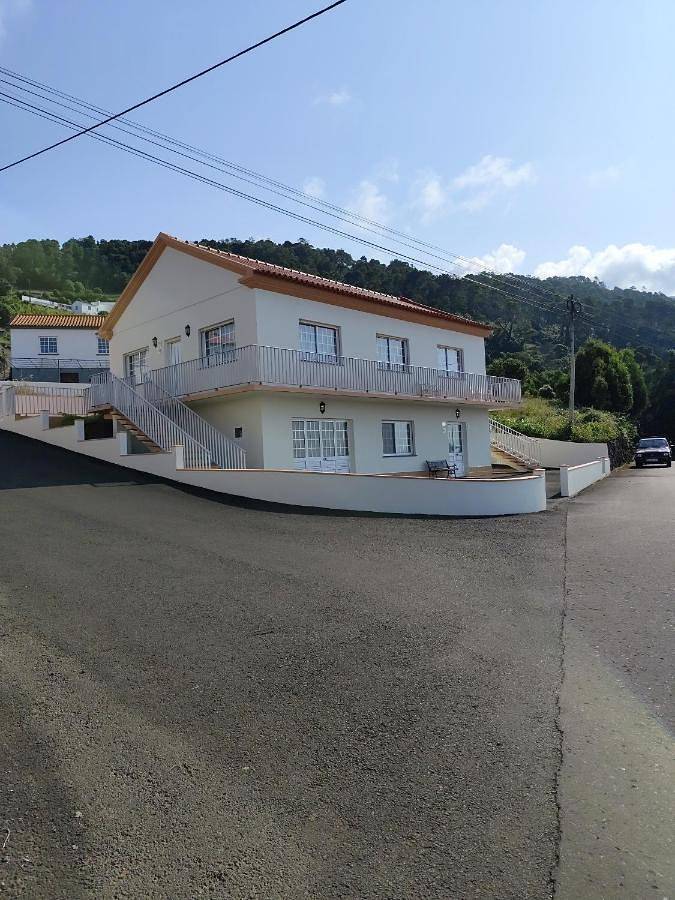 Gîte pour 4 personnes, avec vue dans São Jorge - 2