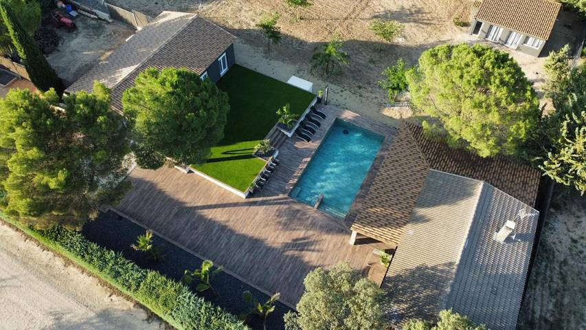 Casa rural para 16 personas, con Terraza y Jardín además de Piscina y Vistas en Fuentelespino de Haro