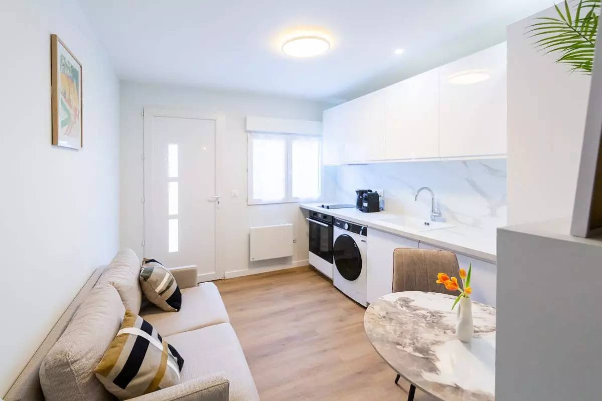 Appartement entier, Appartements pour 2 Personnes in Pessac, Région de Bordeaux