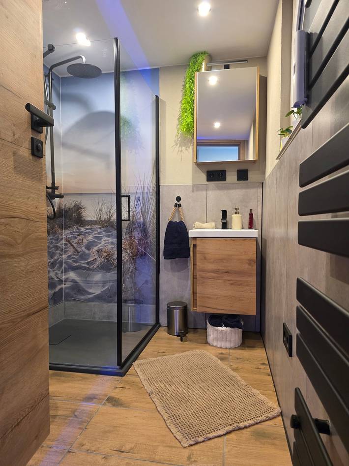 Ganze Wohnung, Bodensee Premium Appartment 'Blue Bay' mit privatem Innenhof in Stockach, Hegau