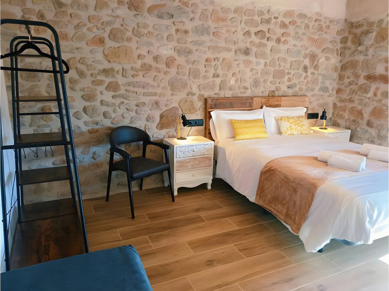 Maison de campagne « El Molí » avec vue sur la montagne, terrasse privée et Wi-Fi in Nave, Province de Lérida