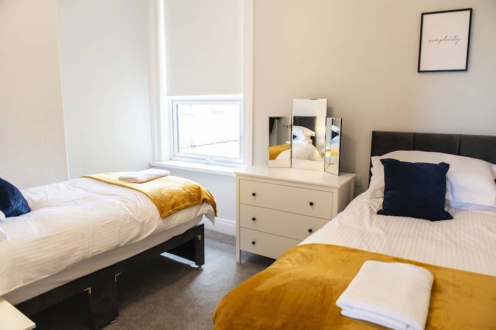 Ganze Wohnung, Highcliffe Promenade Suite - Twin Beds - Beach Views in Thornton-Cleveleys, Lancashire