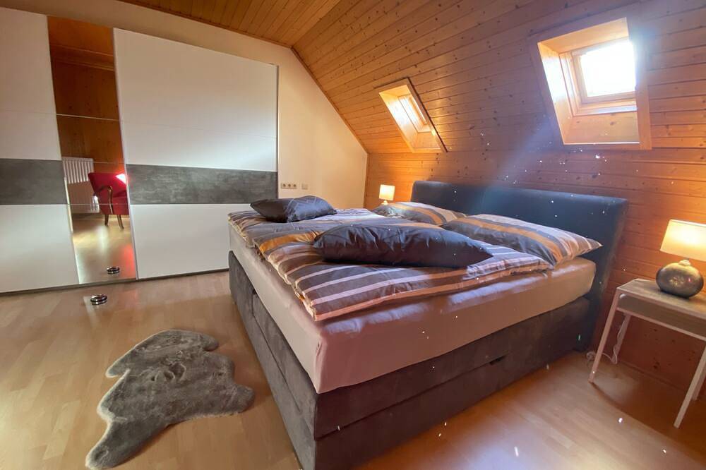 Ganze Wohnung, Sonnige Ferienwohnung im Zentrum von Bad Radkersburg - Therme, Rad, Genuss. in Südoststeiermark, Bad Radkersburg