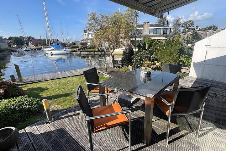Ferienhaus für 6 Personen, mit Terrasse in Lemmer