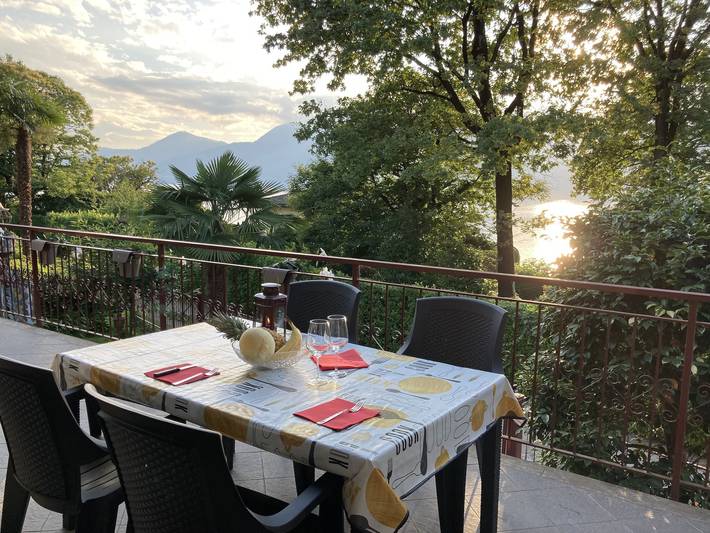 Ferienhaus für 4 Personen, mit Garten und Seeblick sowie Balkon und Ausblick am Lago Maggiore - 2