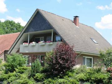 Ferienwohnung für 3 Personen, mit Balkon, kinderfreundlich in Uplengen
