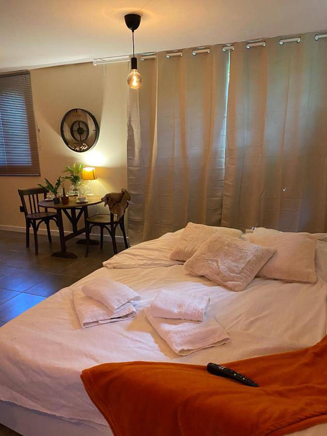 Appartement de vacances pour 3 personnes, avec Terrasse ainsi que Jardin et Vue