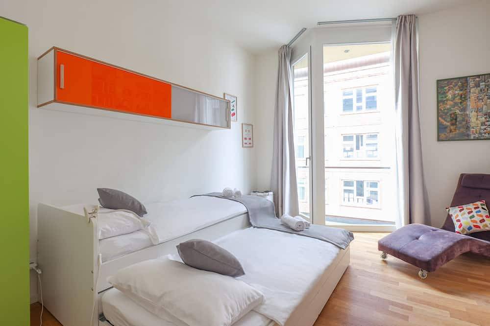 Entire apartment, 6 person luxury apartment in Mitte Berlin, Berlin