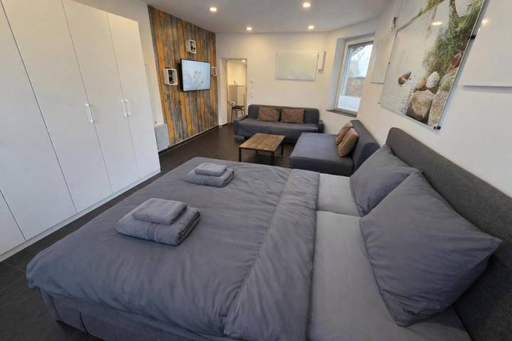 Ferienwohnung für 4 Personen, mit Garten und Ausblick in Großräschen