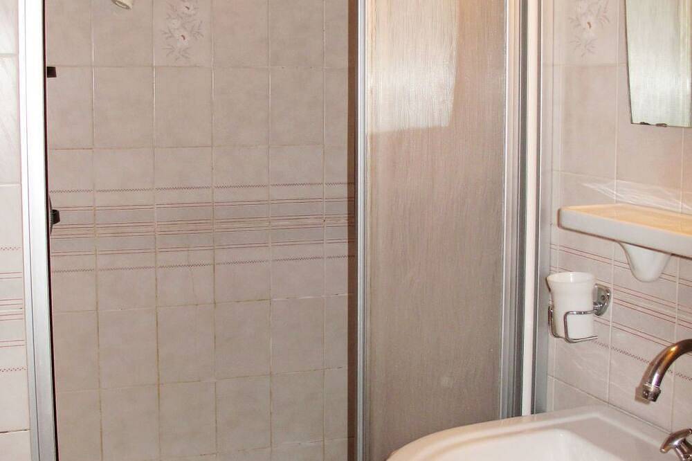 Ganze Wohnung, Zollerhof in Neunhäusern, Rasen-Antholz