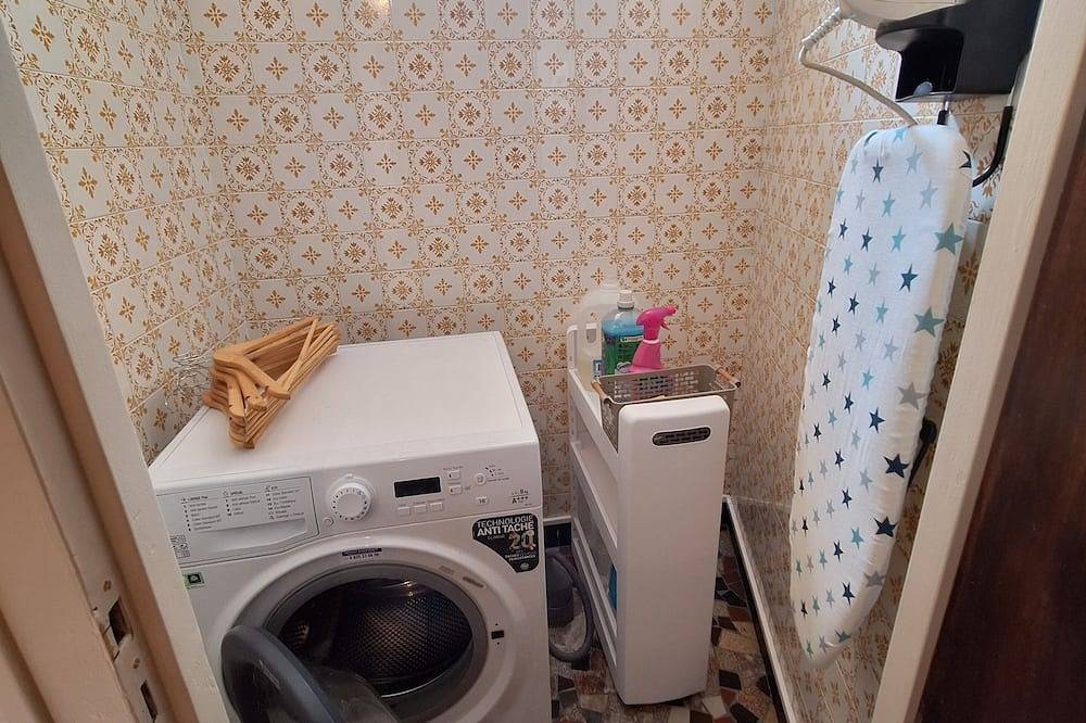 Gîte de l'Olivier, 8 bedrooms, large living area, games/fitness room, bar in Saint-Brisson-sur-Loire, Región de Montargis