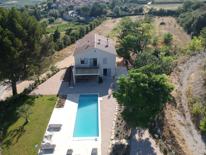 Gîte pour 8 personnes, avec piscine