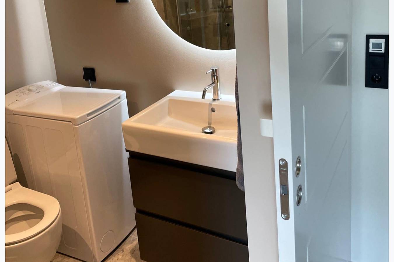 Ganzes Studio, Studio Sleeps 2 Sollentuna centre in Sollentuna kommun, Schwedische Ostsee