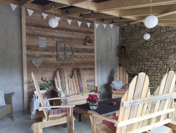 Gîte pour 10 personnes, avec terrasse et jardin, animaux acceptés à Sancey-le-Grand