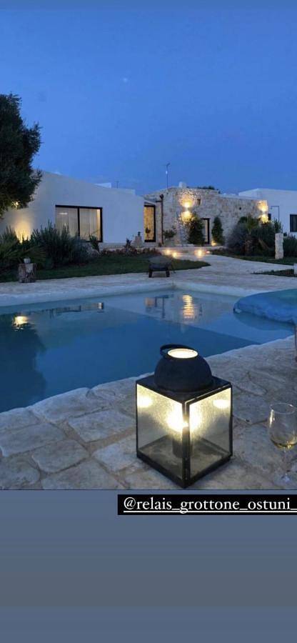 Chambre d’hôte pour 2 personnes, avec piscine ainsi que vue et jardin