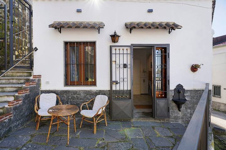 Holiday apartment for 3 people, with balcony and garden - 1